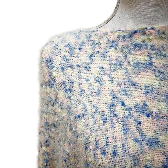 J.O.A. L. A.  Blue, pink & Cream fuzzy oversized Sweater dolman sleeve small - Picture 4 of 10